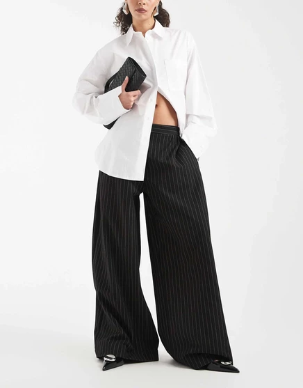 Мужские широкие брюки ASOS DESIGN с присборенными по бокам брюками в черную полоску black pinstripe