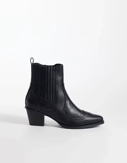 Дизайнерские ботинки Челси в западном стиле ASOS на кубинском каблуке черного цвета black