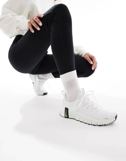 Кроссовки Nike Training Free Metcon 6 белого и светло-зеленого цветов light green