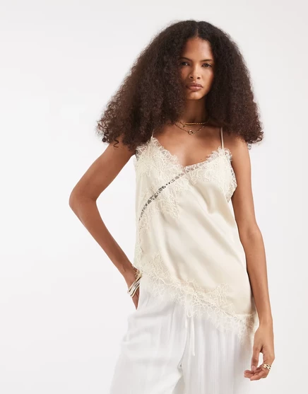 Женский атласный топ Vero Moda с кружевом, кремовый