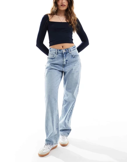 ONLY Ella джинсы прямого кроя со средней талией светло-голубого цвета light blue denim