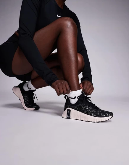 Кроссовки Nike Training Free Metcon 6 черного цвета black