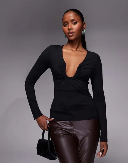 Женский топ ASOS Design с U-окантовкой, черный