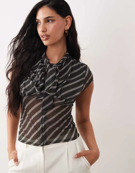 Прозрачная рубашка ASOS DESIGN с коротким рукавом и галстуком-бабочкой на шее в полоску