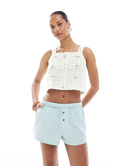 Шорты ASOS DESIGN со складчатым поясом синего цвета blue