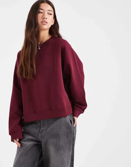 ДИЗАЙНЕРСКАЯ толстовка оверсайз с откидной спинкой от ASOS и отделкой в виде реглана бордового цвета burgundy