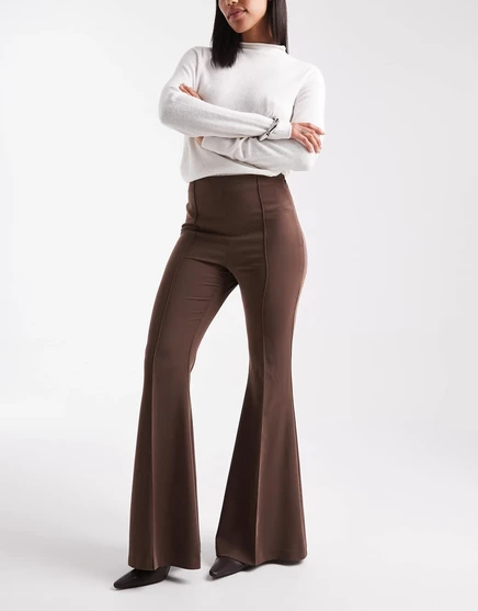 Экстремальные расклешенные брюки ASOS DESIGN темно-серого цвета - часть комплекта taupe