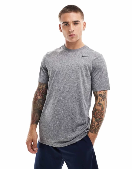 Тренировочная футболка Nike Dri-Fit Reset серого цвета gray