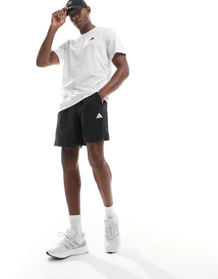 тканые шорты adidas Training Essential черного цвета black