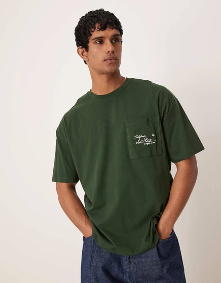 Футболка оверсайз ASOS DESIGN зеленая с карманом mountain view