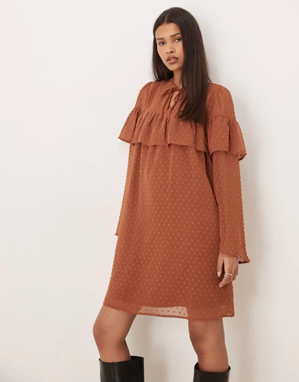 Мини-платье VILA boho с оборками и фактурной отделкой на талии цвета ржавчины