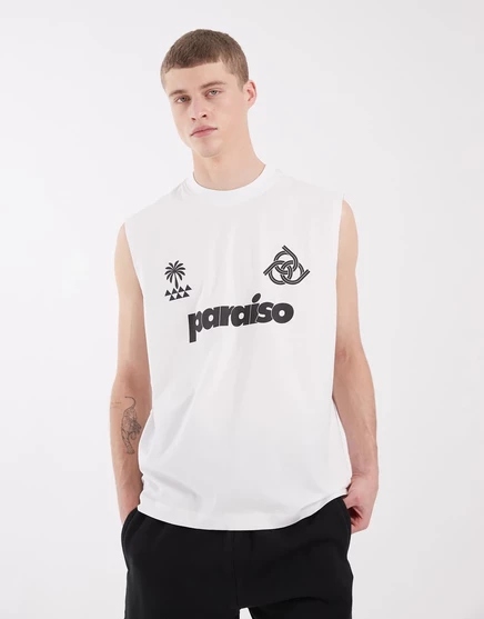 ДИЗАЙНЕРСКАЯ майка большого размера ASOS с изображением футбола белого цвета