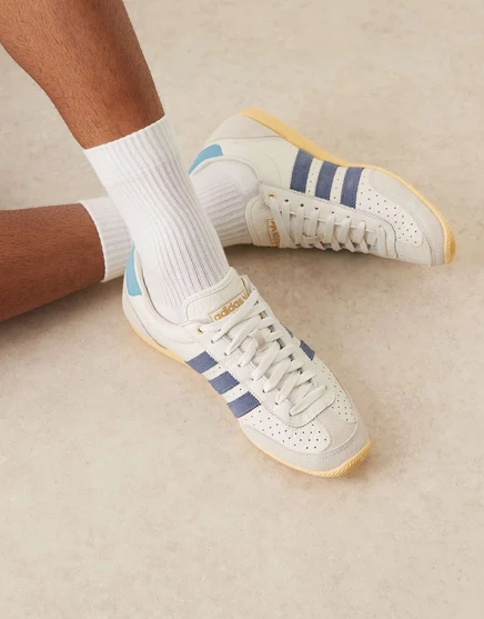 Низкие кроссовки adidas Originals Japan белого и темно-синего цветов white