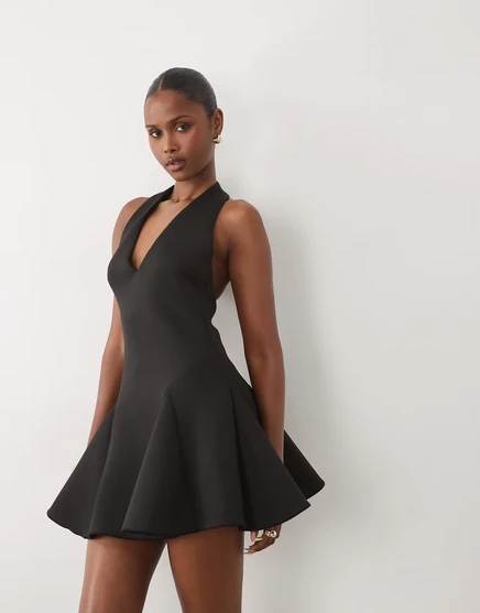 Женское мини-платье ASOS Design с глубоким вырезом, черное
