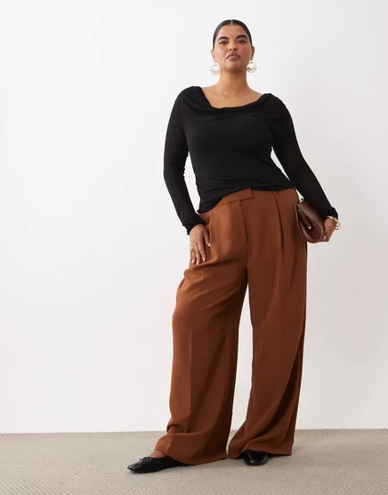 Облегающие брюки ASOS DESIGN Curve с низкой посадкой в стиле мужской одежды коричневого цвета brown