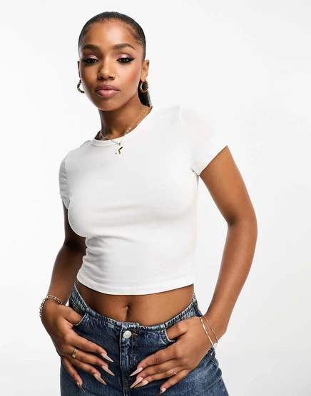 Белая укороченная детская футболка Monki white