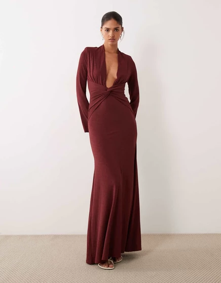 Макси-платье ASOS DESIGN second skin шоколадного цвета с глубоким вырезом и закручивающейся передней частью