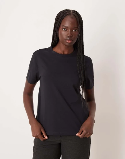 Футболка VILA boyfriend fit оверсайз черного цвета black beauty