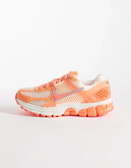 Кроссовки Nike Zoom Vomero 5 оранжевого и розового цветов, ярко-розовые