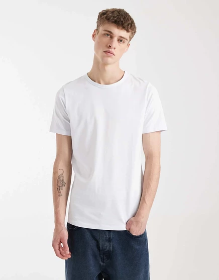 Приталенная футболка Jack &Jones белого цвета с коротким рукавом optical white