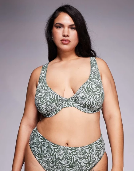 Топ-бикини на косточках Marina del Rey из жаккардовой ткани ASOS DESIGN Curve с контрастным животным принтом contrast animal