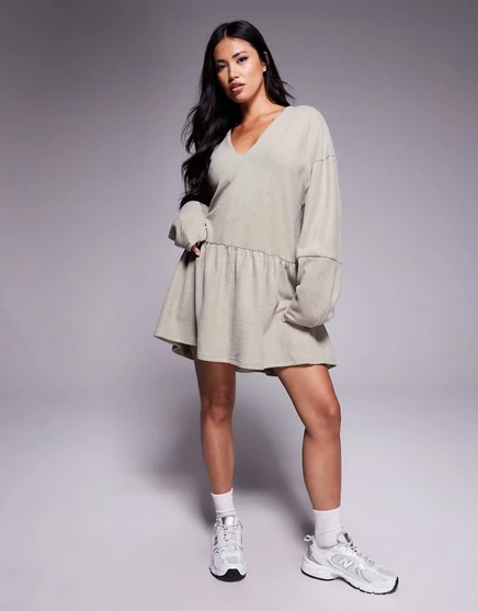 Мини-платье ASOS DESIGN supersoft с v-образным вырезом спереди и заниженной талией темно-серого цвета taupe