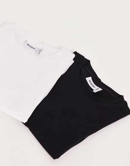Черная и белая футболка из двух пар Weekday Essence Standard black and white