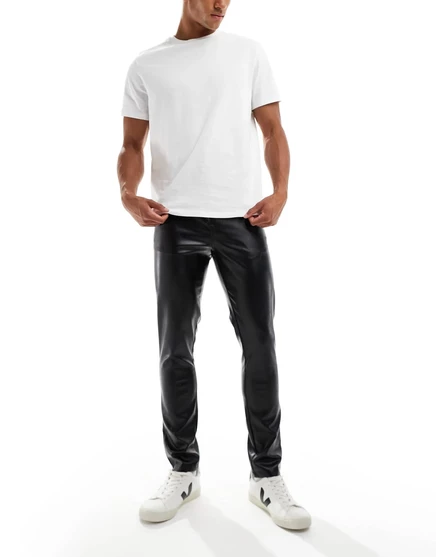 Дизайнерские узкие брюки ASOS из черной искусственной кожи black