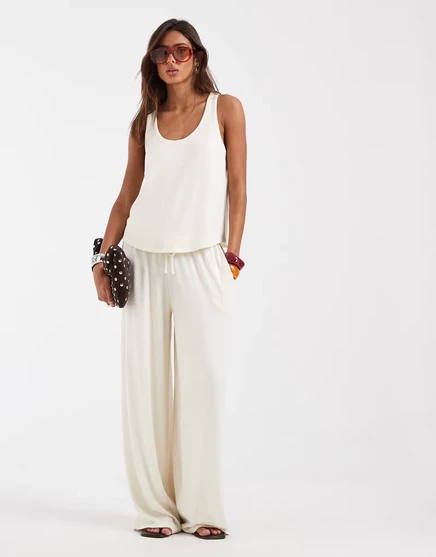 Женские широкие вязаные брюки ASOS Design, кремовые