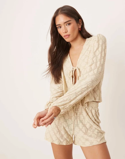 Топ с рукавами-баллончиками ASOS DESIGN и завязками из кремового цветочного кружева - часть комплекта cream