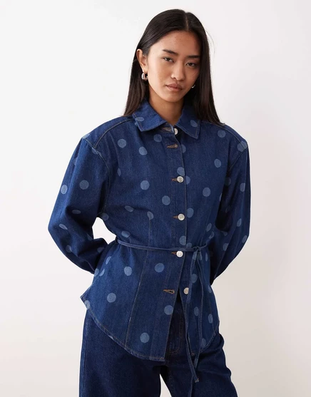 ДИЗАЙНЕРСКАЯ джинсовая рубашка ASOS в обтяжку с лазерным горошком blue