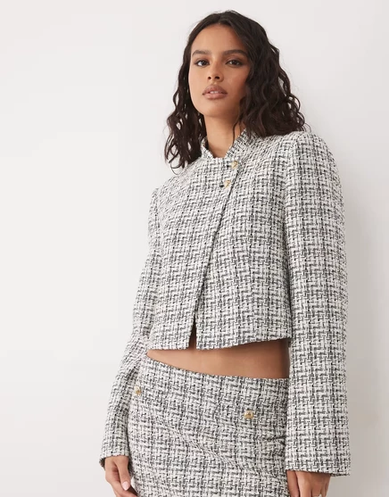 Женский укороченный пиджак Miss Selfridge с мандаринским воротником, букле