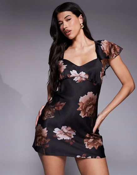 ДИЗАЙНЕРСКОЕ атласное мини-платье ASOS с развевающимися рукавами и цветочным принтом шоколадного цвета floral print