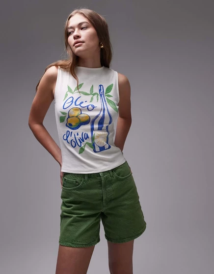 Топ Topshop с графическим принтом 