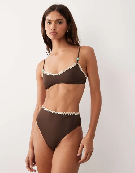 Купальники-бикини Whitney Whip Azores от ASOS DESIGN с высокими штанинами и завышенной талией коричневого цвета с отстрочкой
