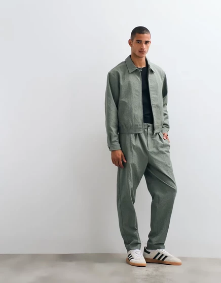 Элегантный жакет-блузон ASOS DESIGN из оливково-зеленой ткани seersucker - часть комплекта olive