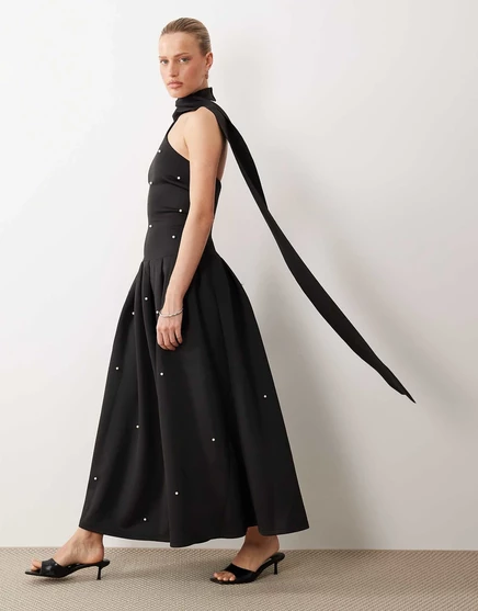 Макси-платье премиум-класса ASOS DESIGN, украшенное жемчугом, с шарфом из черной ткани в стиле акваланга black
