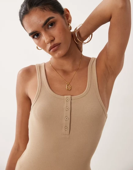 Женская майка ASOS Design ребристая хенли, песочная