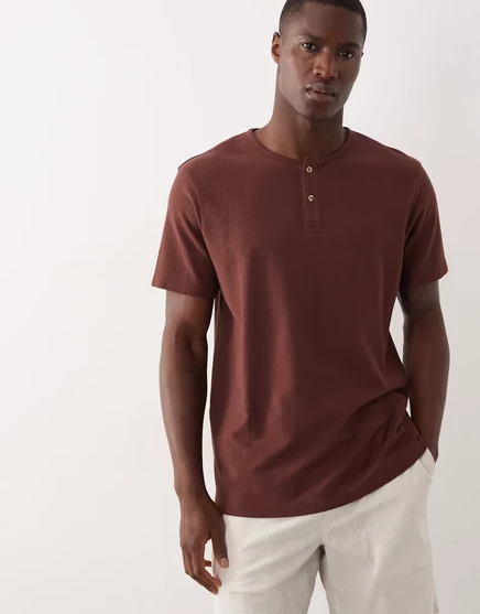 Мужская футболка ASOS Design Henley regular fit, темно-коричневая