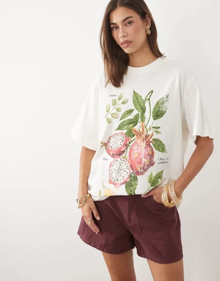 Женская футболка ASOS Design оверсайз с принтом, кремовая