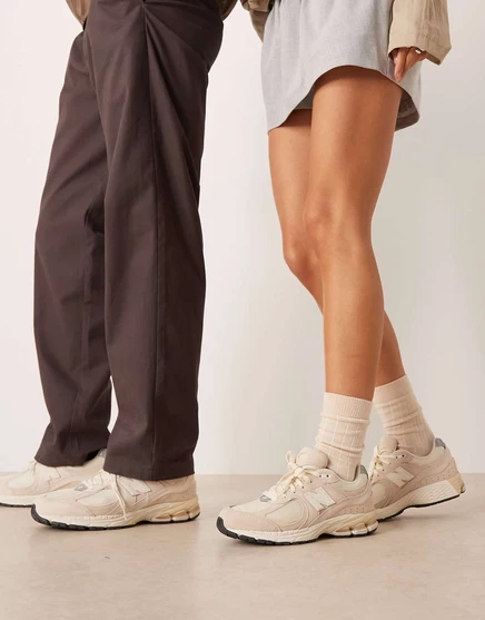 Белые кроссовки New Balance 2002 off-white