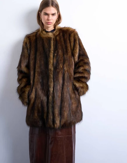 Пальто средней длины без воротника из искусственного меха Topshop рыжего цвета ginger