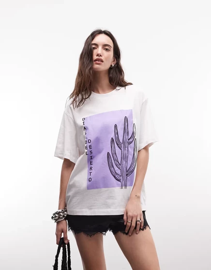ДИЗАЙНЕРСКАЯ футболка оверсайз ASOS DESIGN с минималистичным рисунком кактуса сиреневого и белого цветов