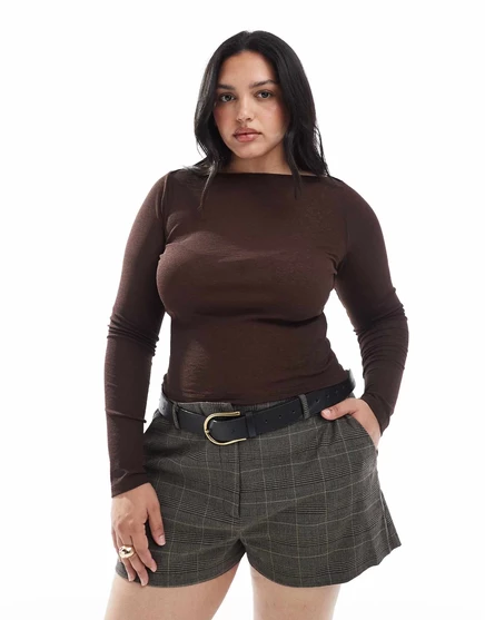 Топ с длинным рукавом и вырезом лодочкой из текстурированной сетки ASOS DESIGN curve шоколадного цвета chocolate