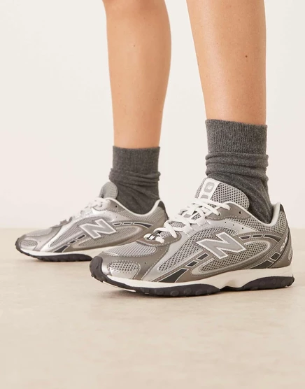 Женские кроссовки New Balance 204L, светло-серые