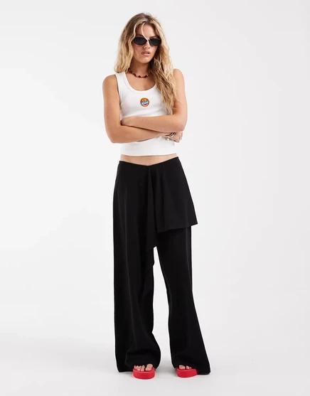 Черные брюки-саронг ASOS DESIGN с фактурной отделкой - часть черного комплекта