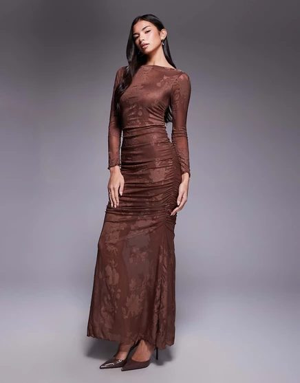 Макси-платье с рюшами и длинным рукавом шоколадного цвета от ASOS DESIGN devore chocolate