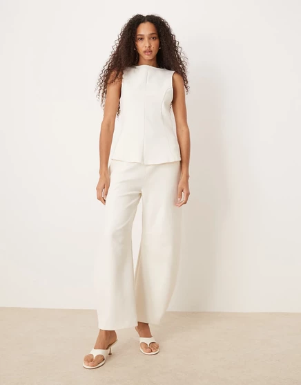 Спортивные брюки ASOS DESIGN interlock barrel leg цвета кокосового молока - часть комплекта coconut milk