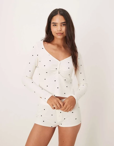 Комбинированная одежда для отдыха из трикотажа Gina, пижамный топ Henley с длинным рукавом белого цвета и черными сердечками white