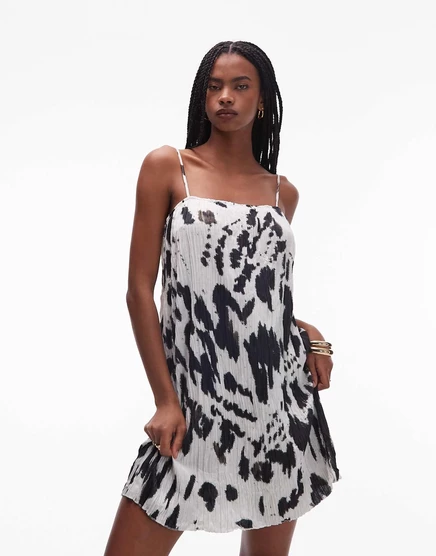 Мини-платье в складку-трапецию Topshop с однотонным животным принтом multi
